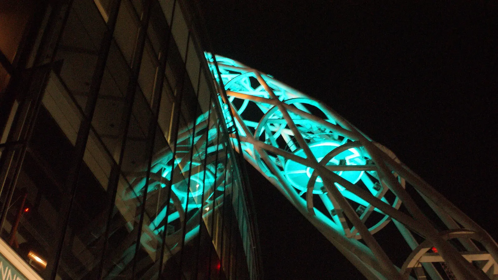 Wembley Stadium and its arch - drop-off point for Luton Airport to Wembley taxi transfers