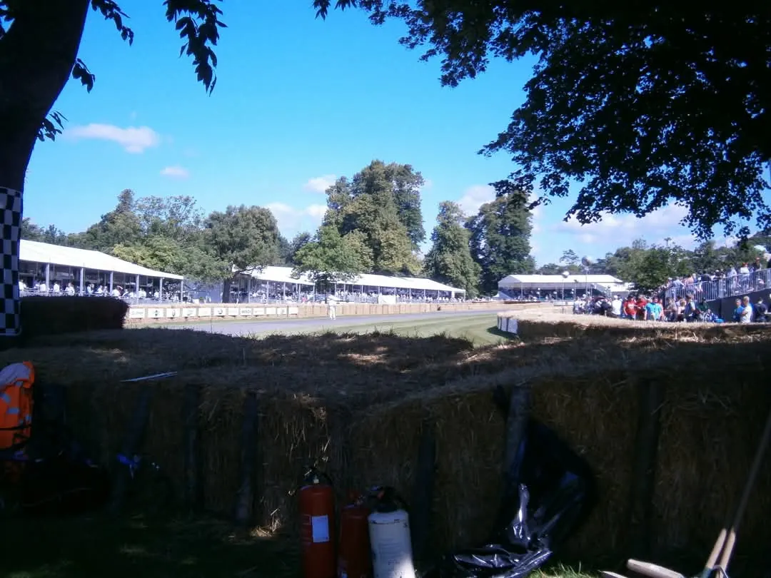 Goodwood – event taxi, MPV and chauffeur transfers by Rushxo